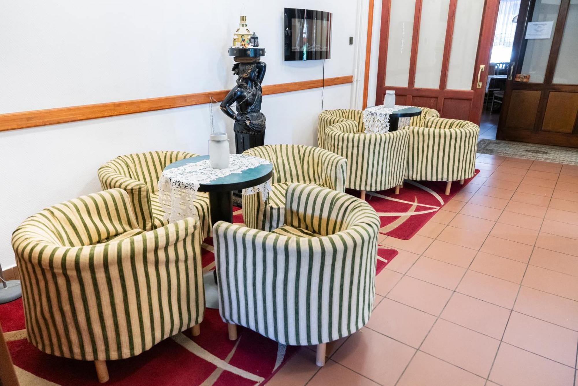 Bagoly Fogado Hotel Gyomro Ngoại thất bức ảnh