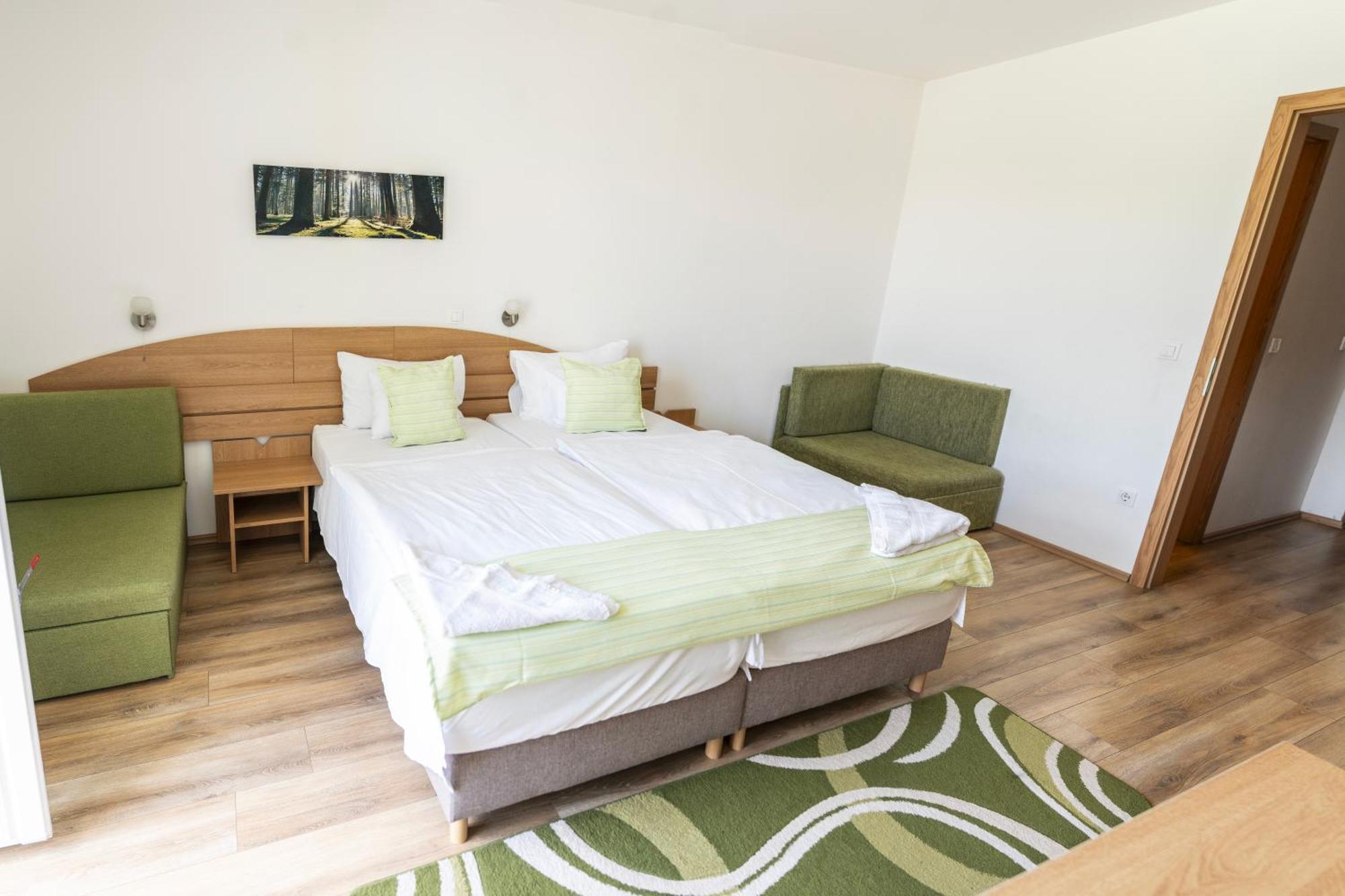 Bagoly Fogado Hotel Gyomro Ngoại thất bức ảnh